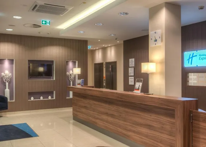 Premier Centre 3*