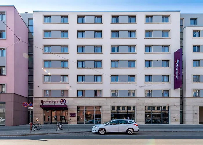 Premier Centre Hotel