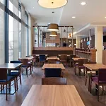 Premier Centre 3*