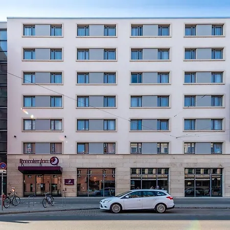 Premier Centre Hotel