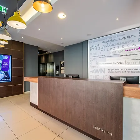 Premier Centre Hotel 3*