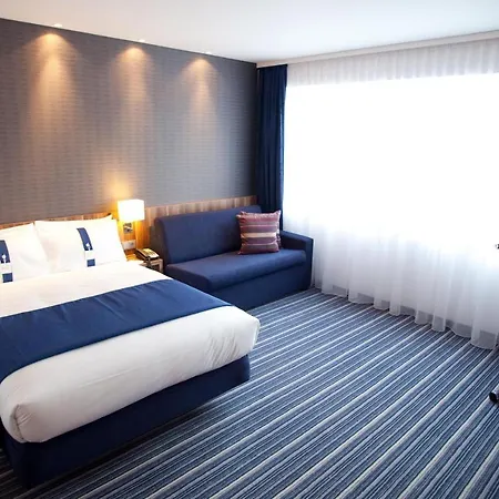 Premier Centre Hotel