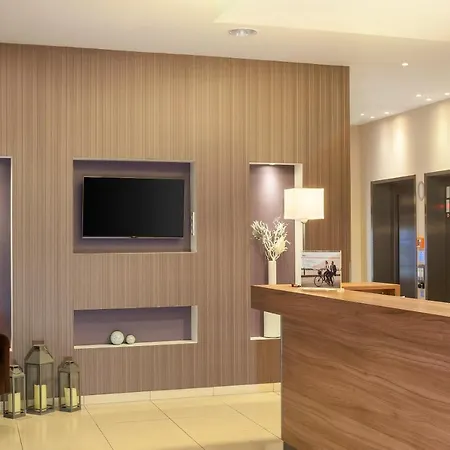 Premier Centre Hotel 3*