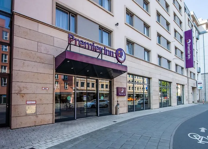 Premier Centre 3*